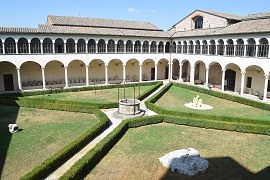 Il chiostro del museo