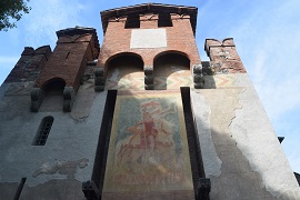 Il castello (ingresso)