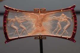 Lalique: scena in trasparenza